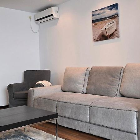 Apartment Summerland Mamaia Exterior photo